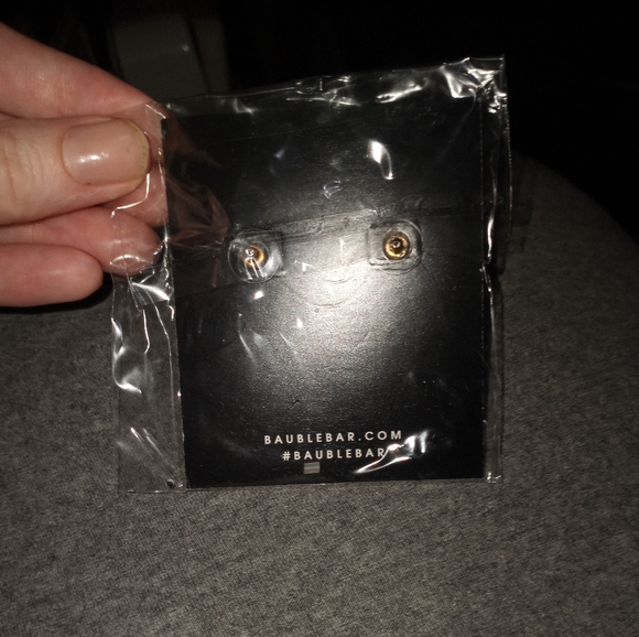 BaubleBar Classic Gold Hoop Earrings 2 for 1 earrings NWT - Picture 3 of 3